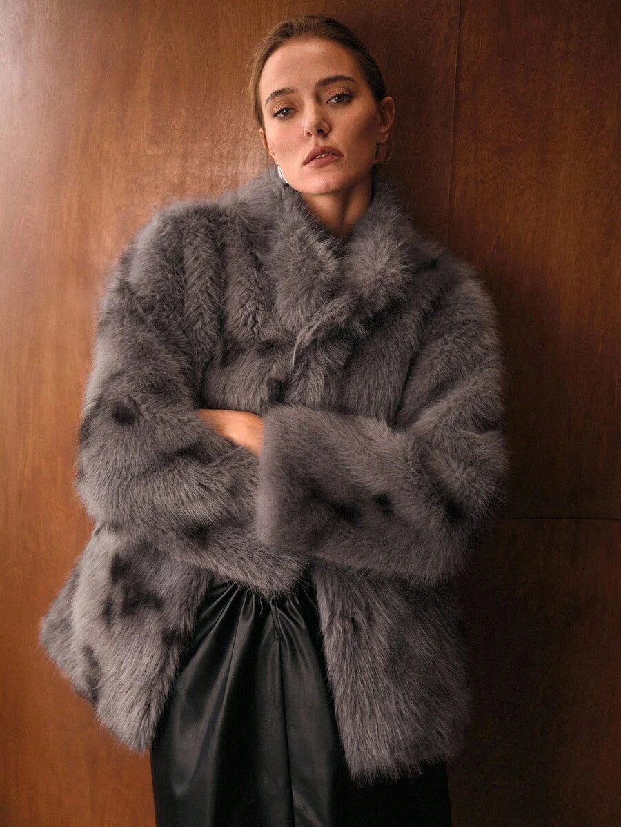 Faux Fur Woman Coat – Elegant Grey Edition