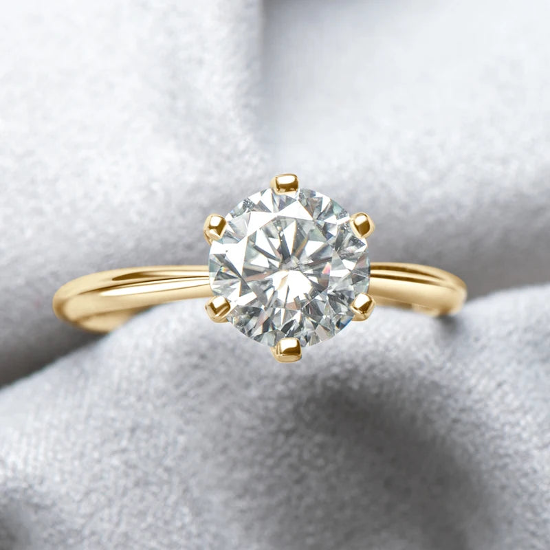 Strahlender Moissanit-Luxusring aus 925er Silber und 14 Karat vergoldet