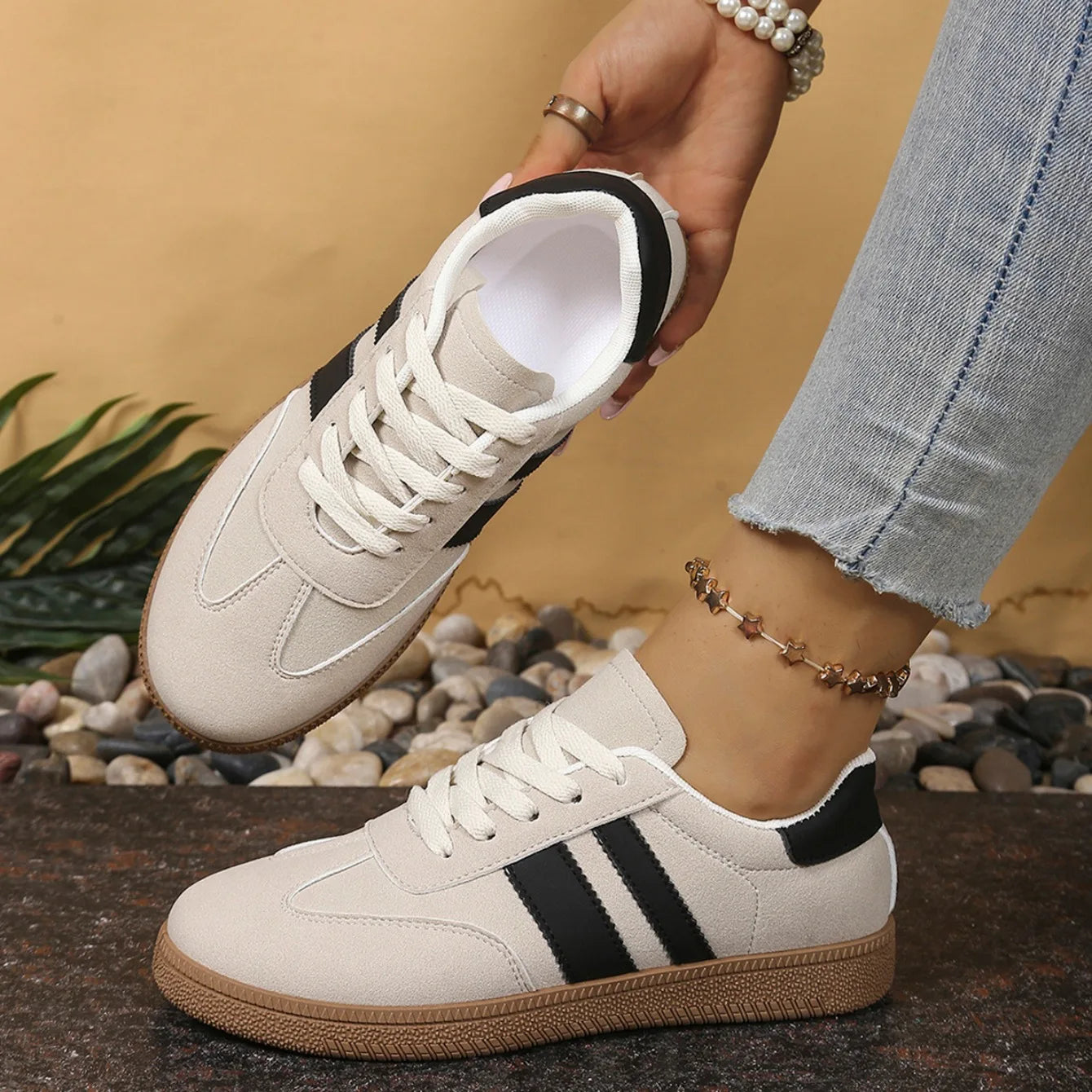 Women's Lightweight Casual Walking Sneakers