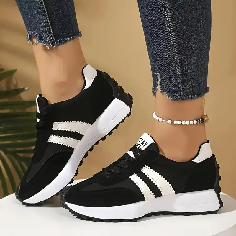Chic Women's Sneakers - Lightweight & Fashionable