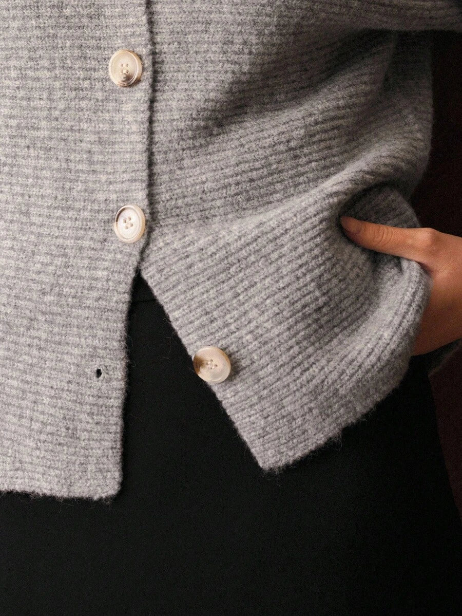 Premium Long-Neck Button-Down Cardigan – Soft Knit Gray Edition