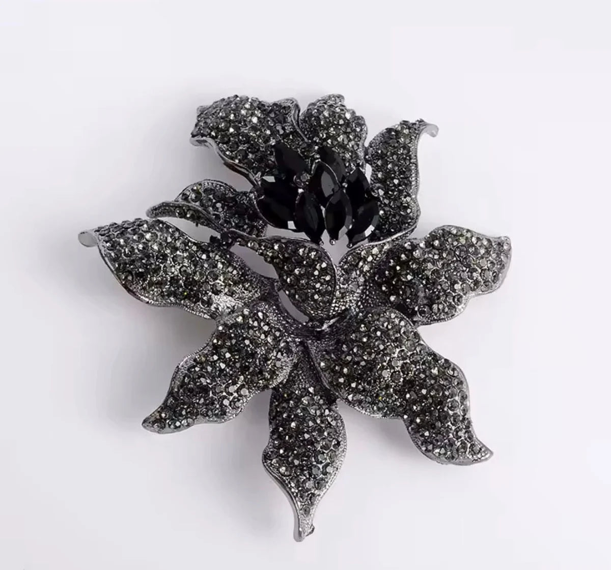 Elegant Flower Brooch
