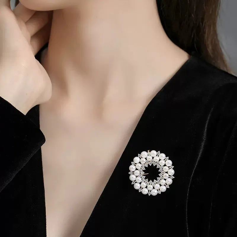 Faux Pearl Statement Brooch – alternate view 3