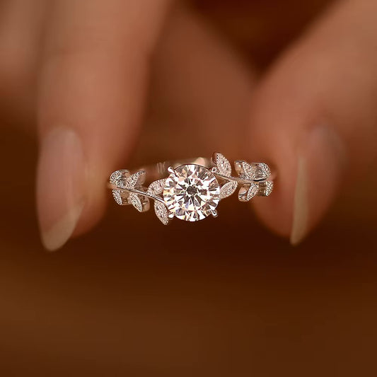 Exquisite 1CT Leaf Moissanite Engagement Ring in Sterling Silver