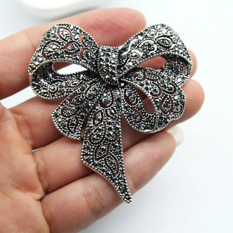 Bow Brooch – alternate view 2