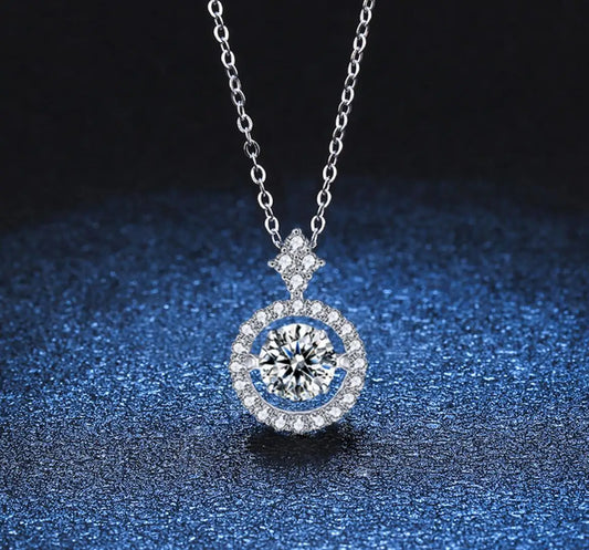 Exquisite Moissanit-Kronenkette – Luxus und Brillanz