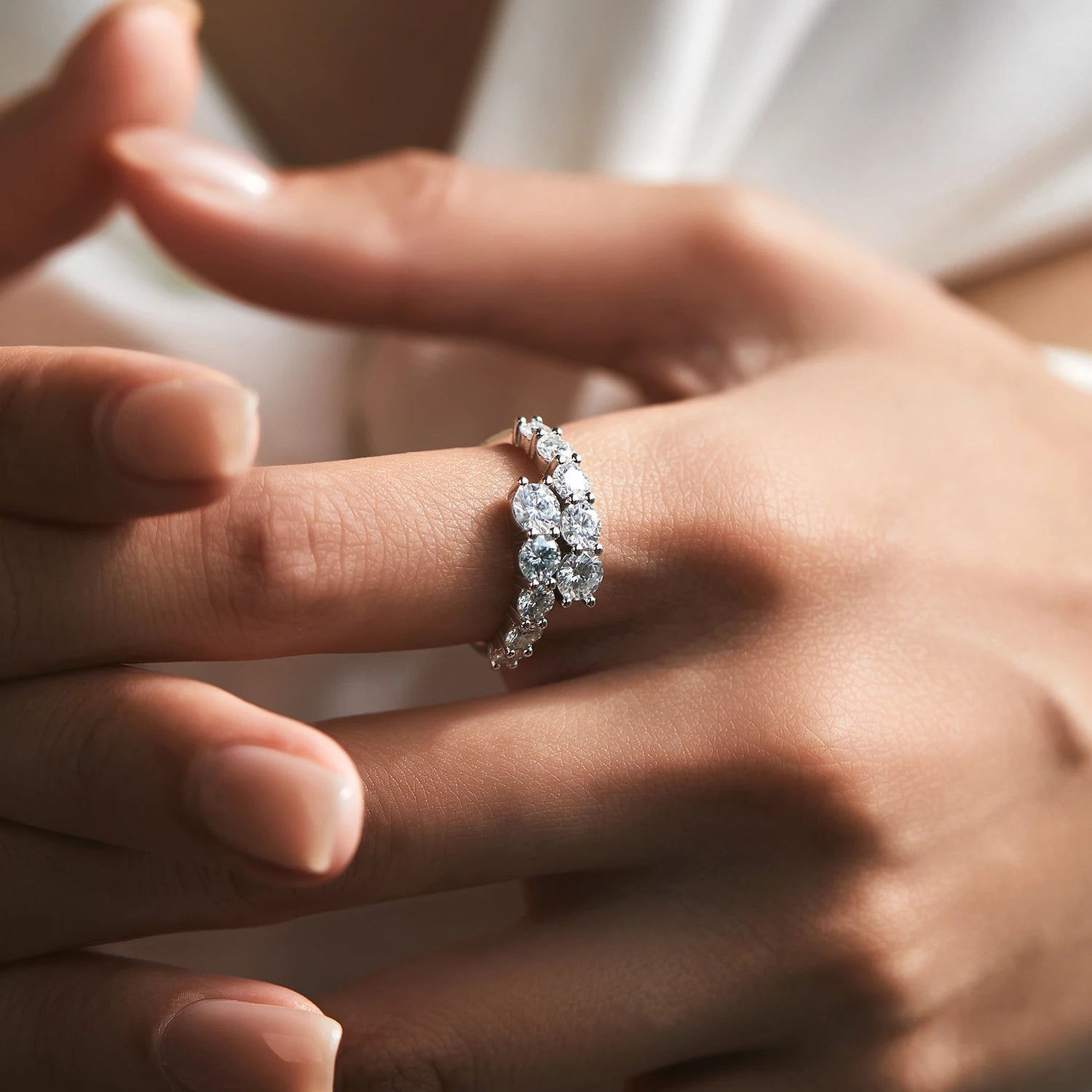 Ivictress Moissanite Luxury Ring - Affordable Elegance