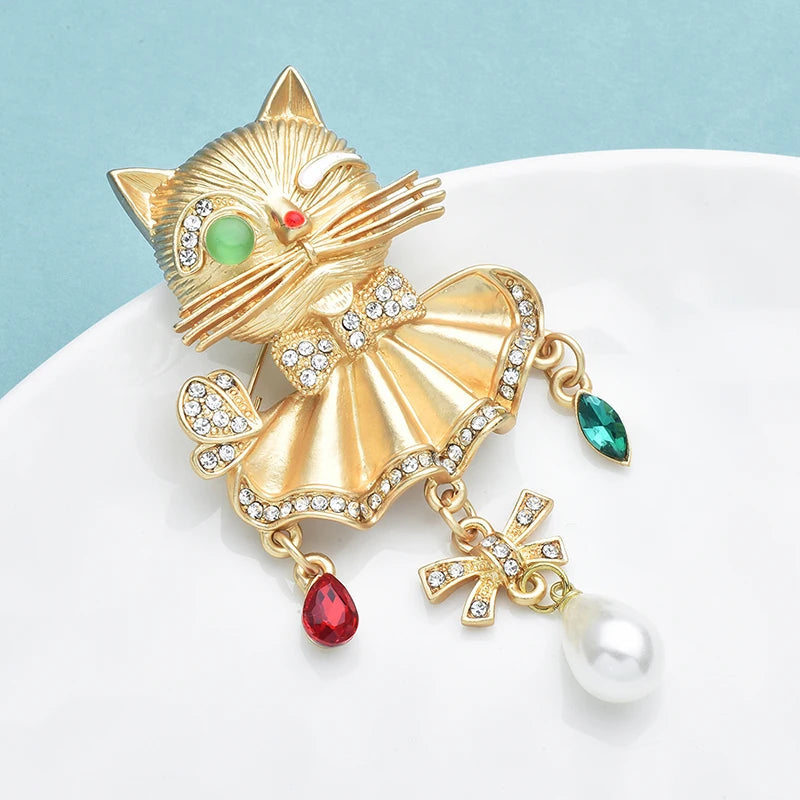 Vintage Crystal Cat Brooch – alternate view 2