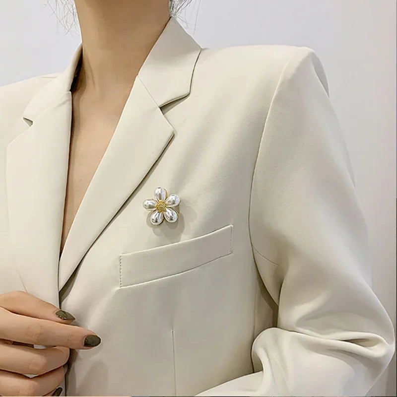 Faux Pearl Flower Brooch Set – alternate view 5