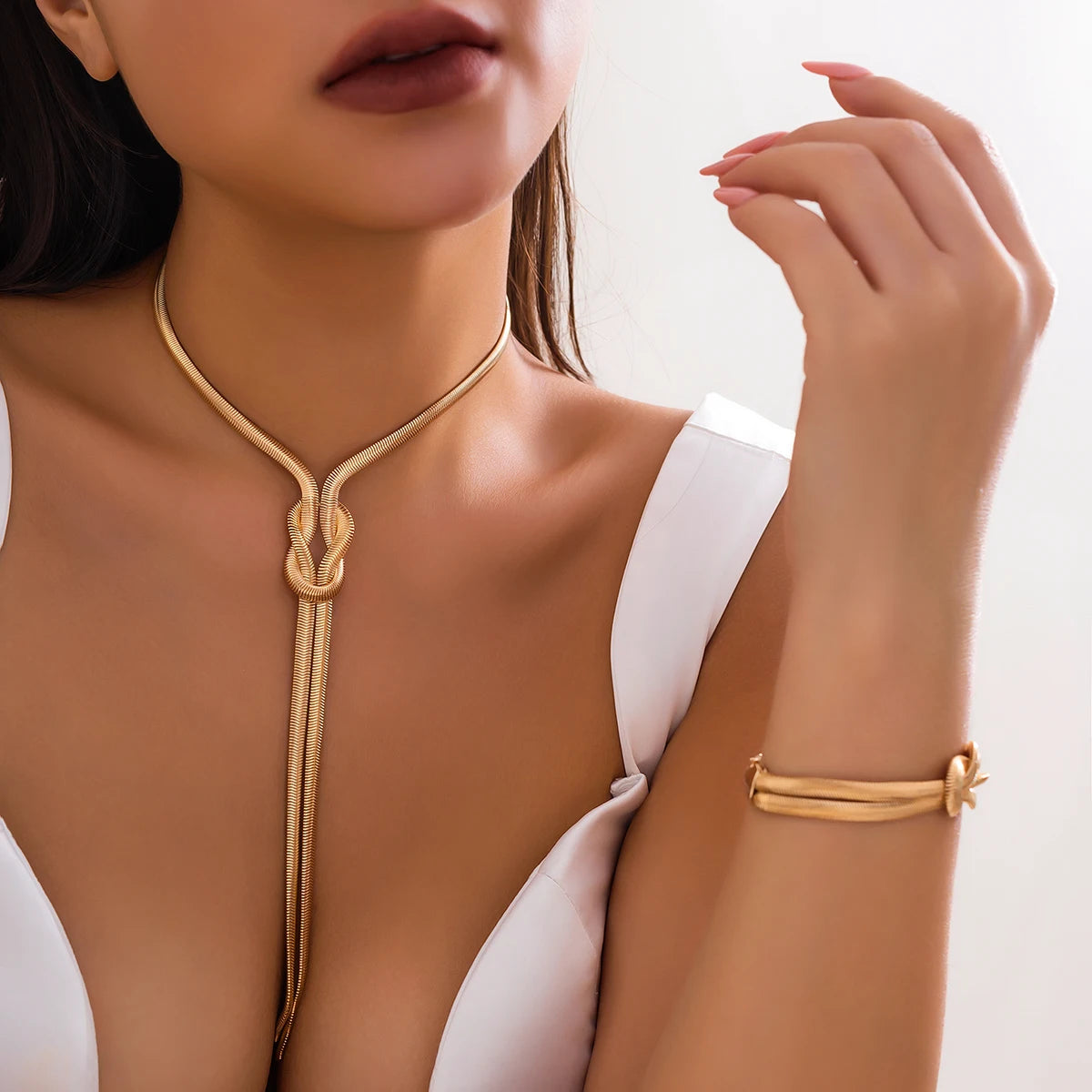 Ensemble élégant collier et bracelet à chaîne serpent pour femme