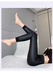 Schwarze Leggings aus Kunstleder für Damen