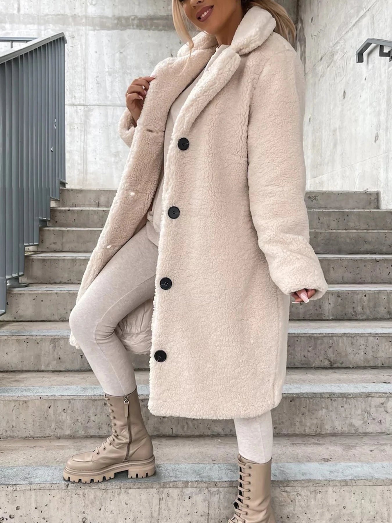 Manteau en laine synthétique et polyester pour femme