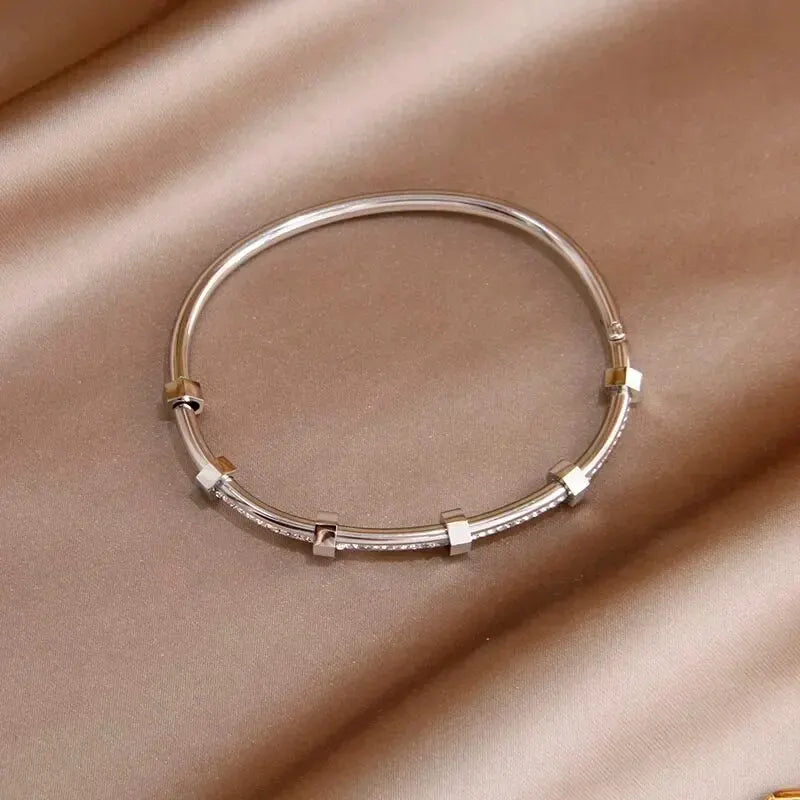 Bracelets élégants en oxyde de zirconium pour femmes, en or et en argent