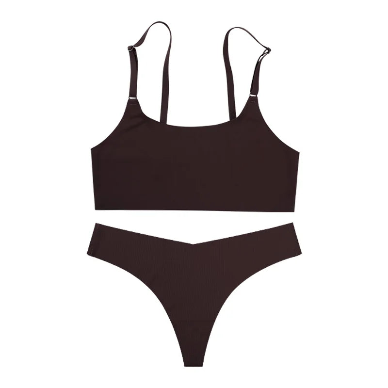 Ensemble élégant de soutien-gorge et de sous-vêtements sans coutures en soie glacée unie