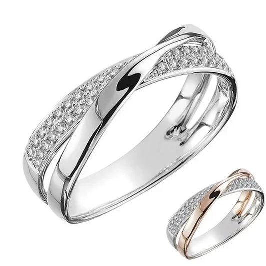 Eleganter zweifarbiger X-förmiger Zirkonring für Damen