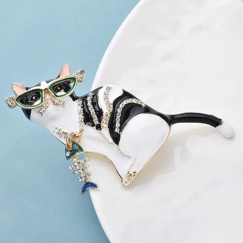 Cat Brooch – alternate view 4