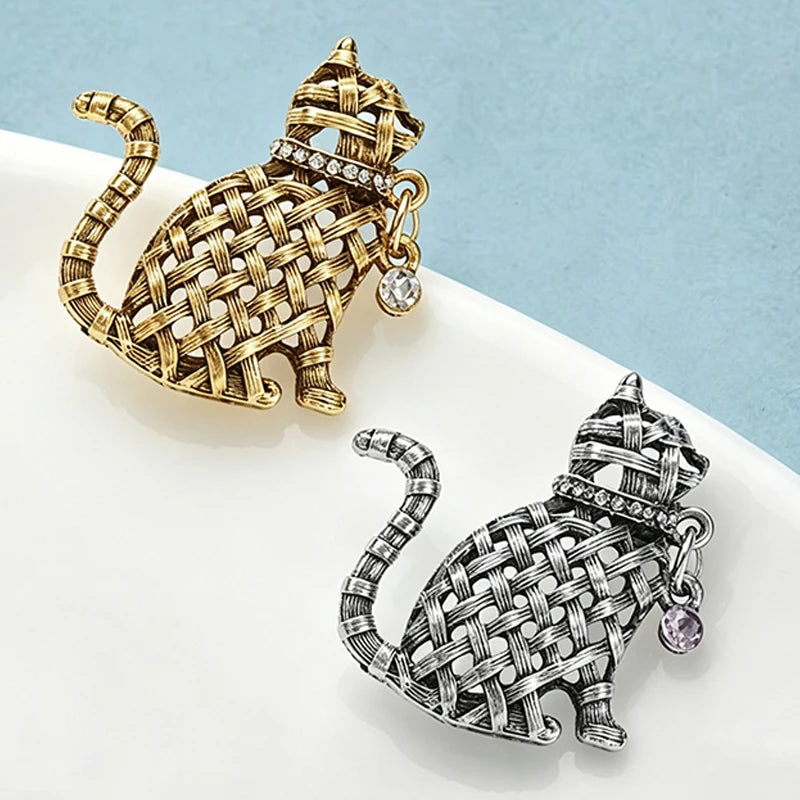 Vintage Cat Brooch – alternate view 2
