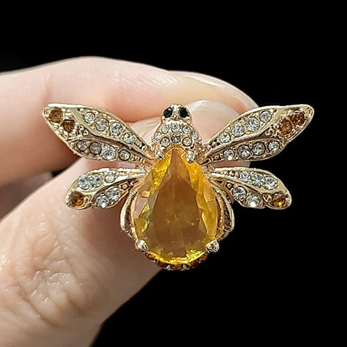 Bee Brooch – alternate view 2