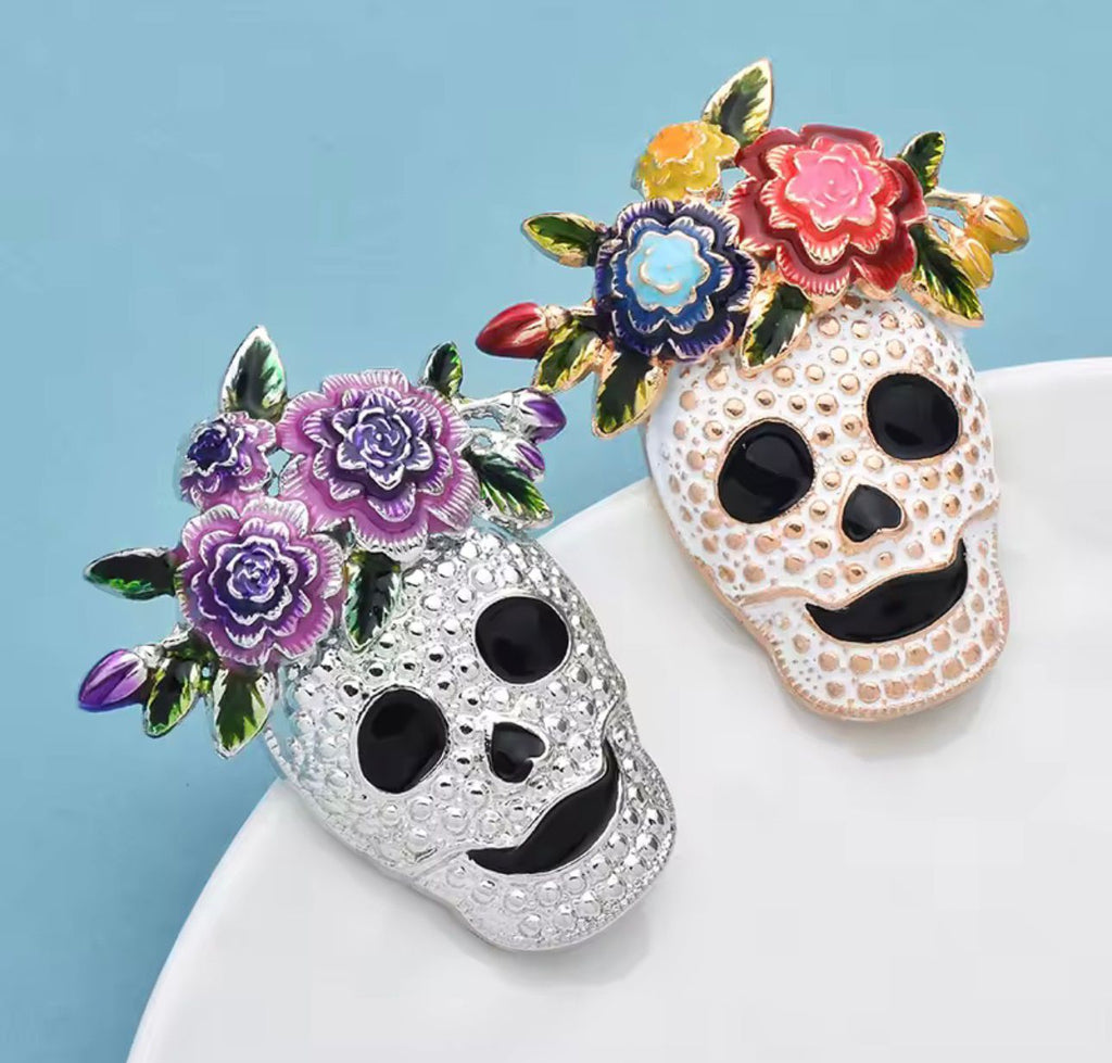 Enamel Skull Brooch – alternate view 3