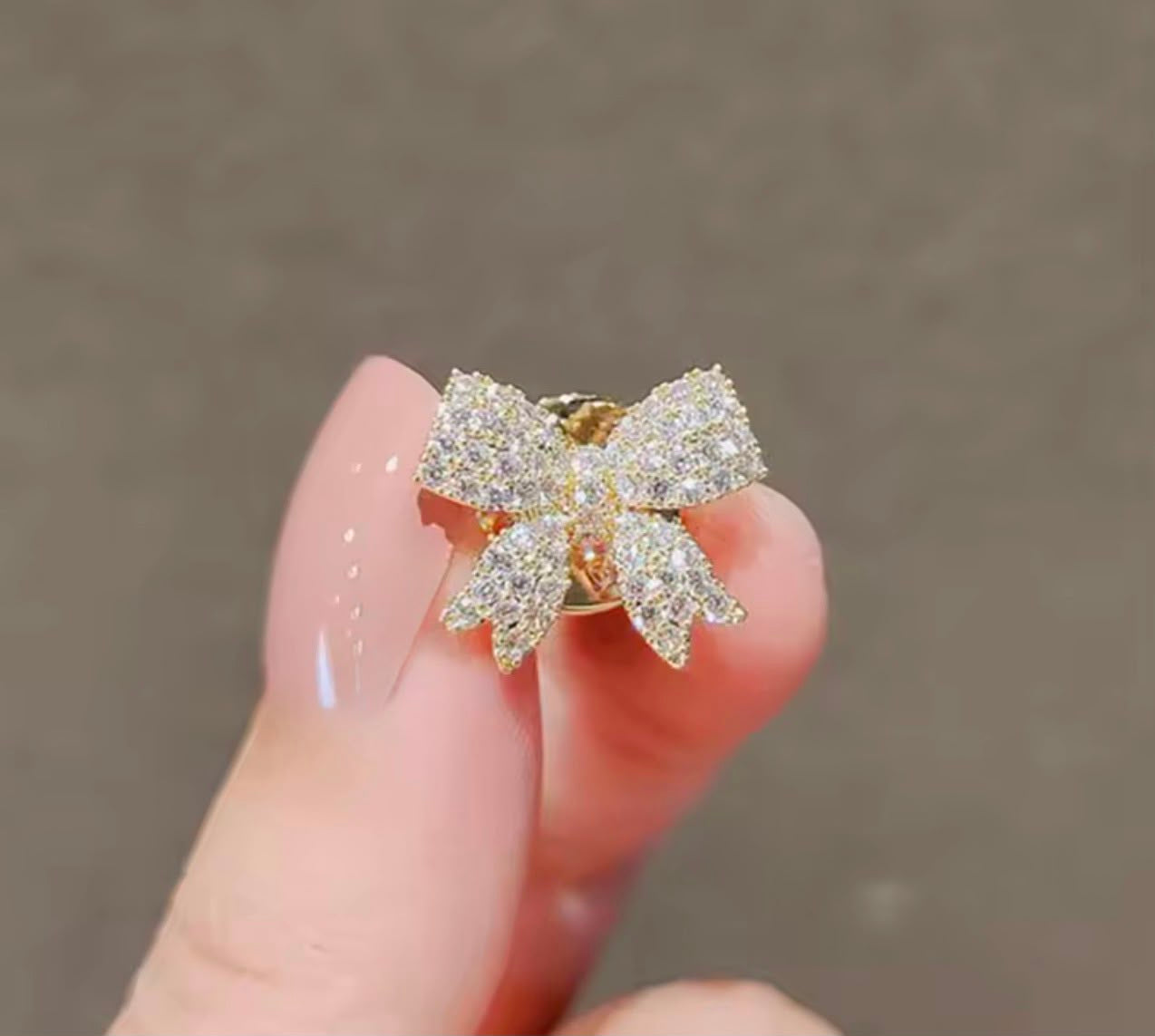 Bow Brooch – alternate view 3
