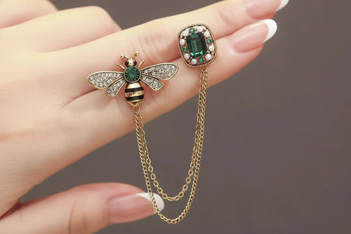 Crystal Bee Brooch – product view