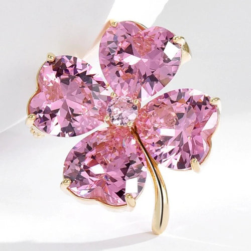 Clover Brooch – product view