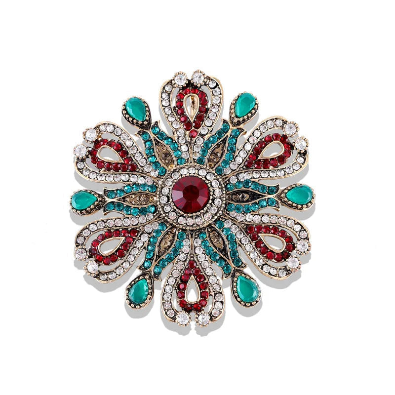 Vintage Geometric Brooch – product view