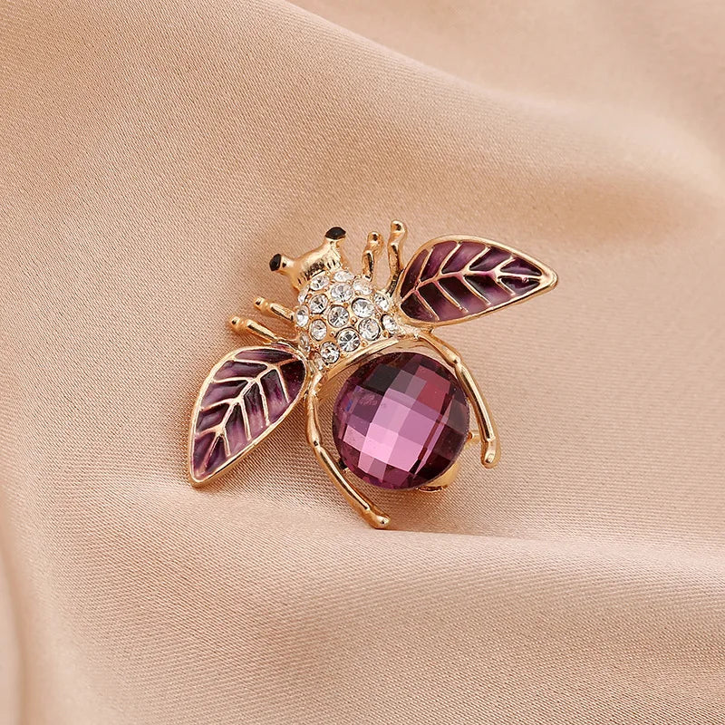Luxury Vintage Crystal Bee Brooch – view 9