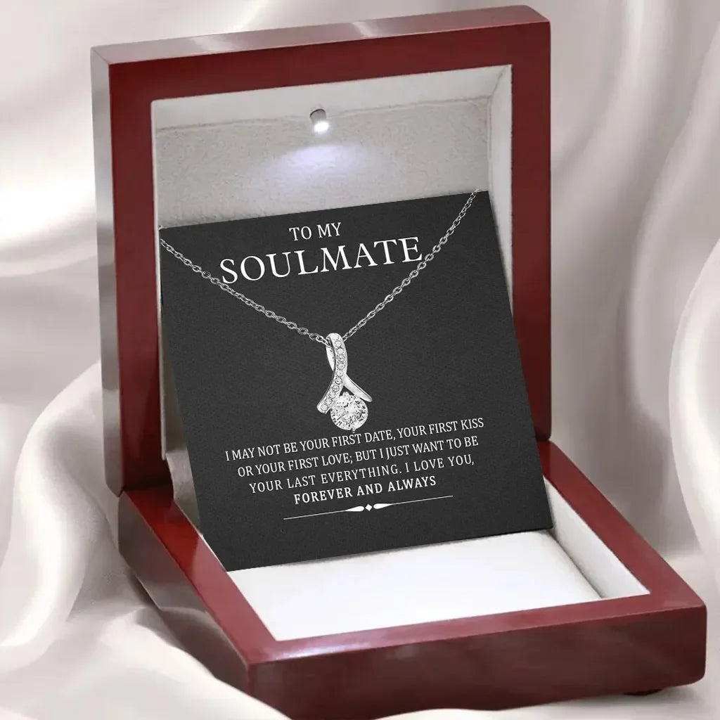 Elegant soulmate necklace with sparkling pendant in a gift box, romantic jewelry for her